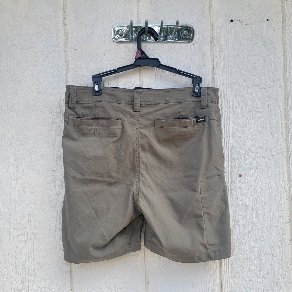 PrAna Shorts Mens 32 Green Stretch Zion Belted Cargo Lightweight Hiking Outdoors - Picture 2 of 4